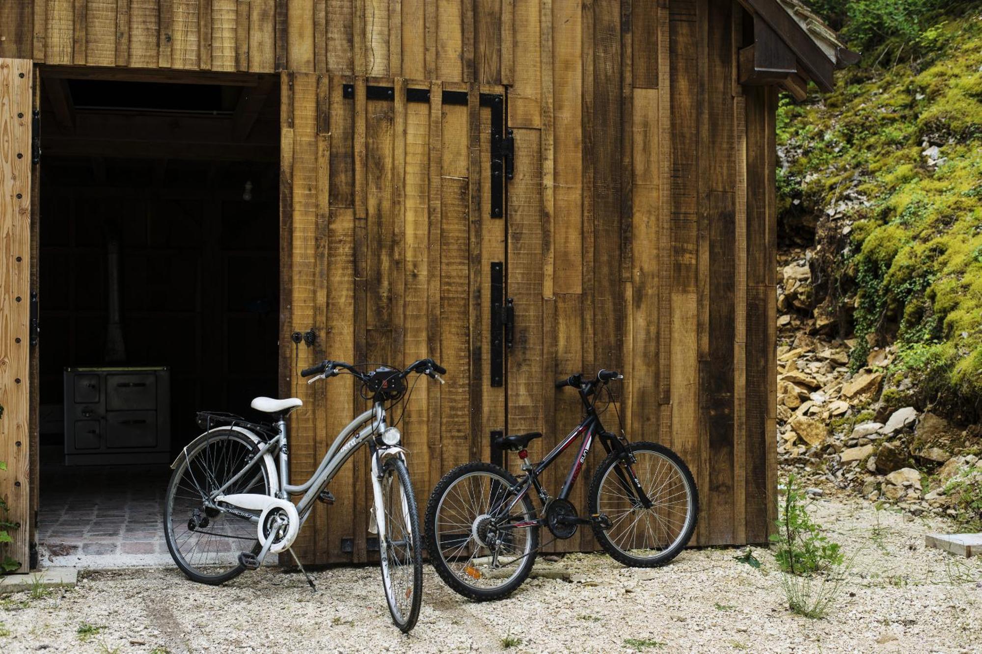 Le Domaine Des Carriers Bed & Breakfast Chevroches Bagian luar foto